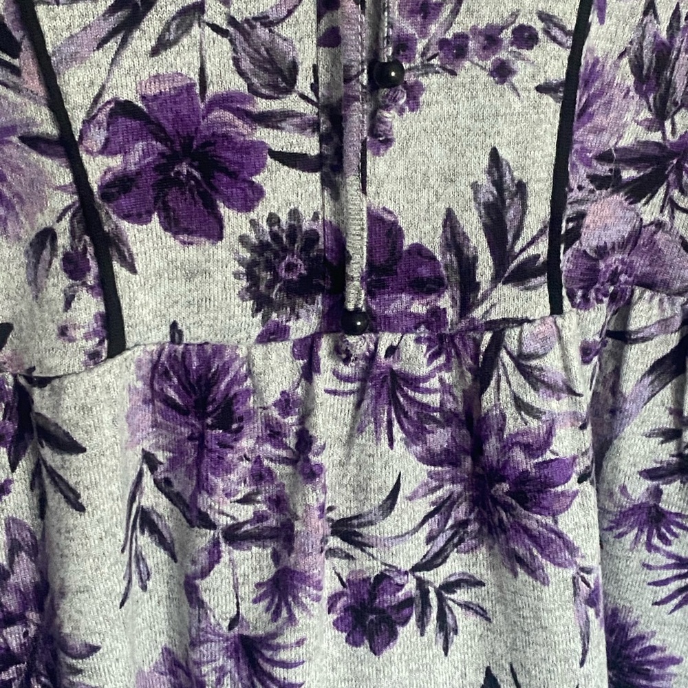 Skye's the Limit Purple Floral Top - Picture 2 of 3